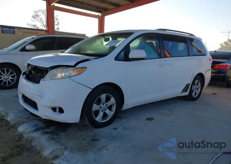 2012 Toyota Sienna Le V6 8 Passenger from USA, damaged, VIN 5TDKK3DC0CS194913